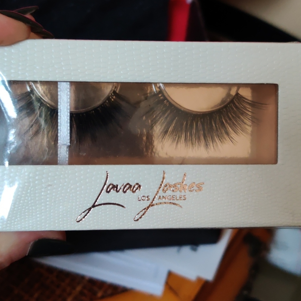 Lavaa lashes Faux mink lashes